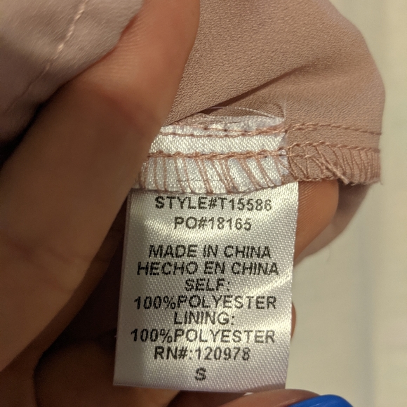 Entro baby pink flowy top with gold foil glitter embellishments, small - Picture 7 of 11